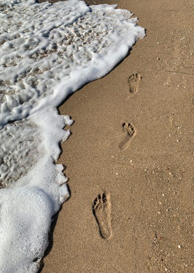 Mon chemin, mes pas, qui continuent et s'effacent